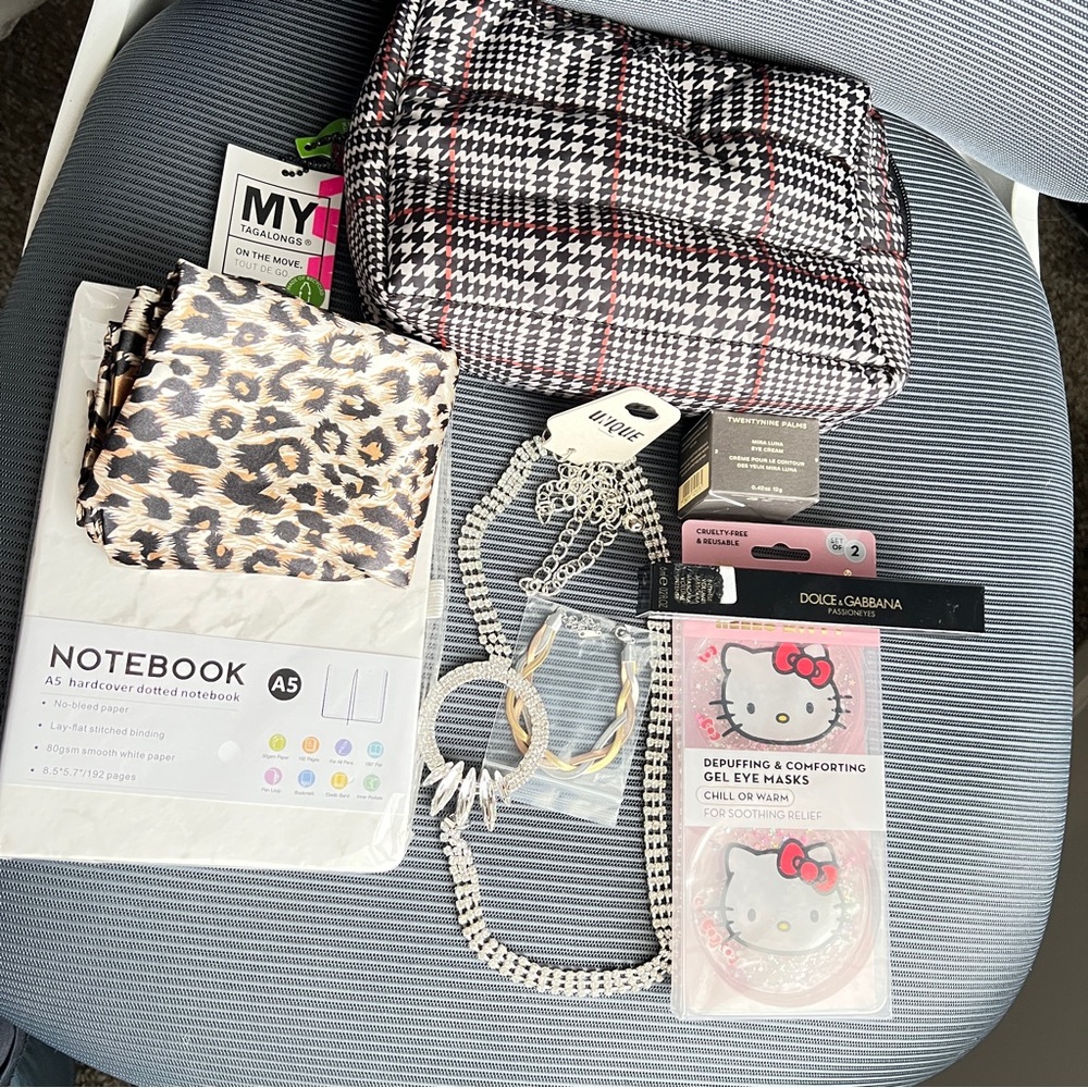 Beauty Bundle Set - Picture 3 of 4